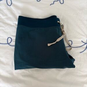 Figs Caribbean blue Livingston medium petite scrub pants